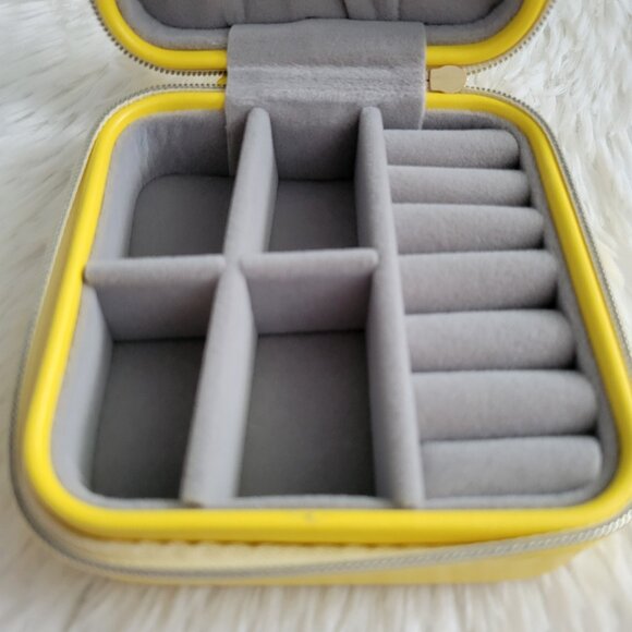 Looney Toons Tweety Bird Jewelry Storage Box - Picture 8 of 8